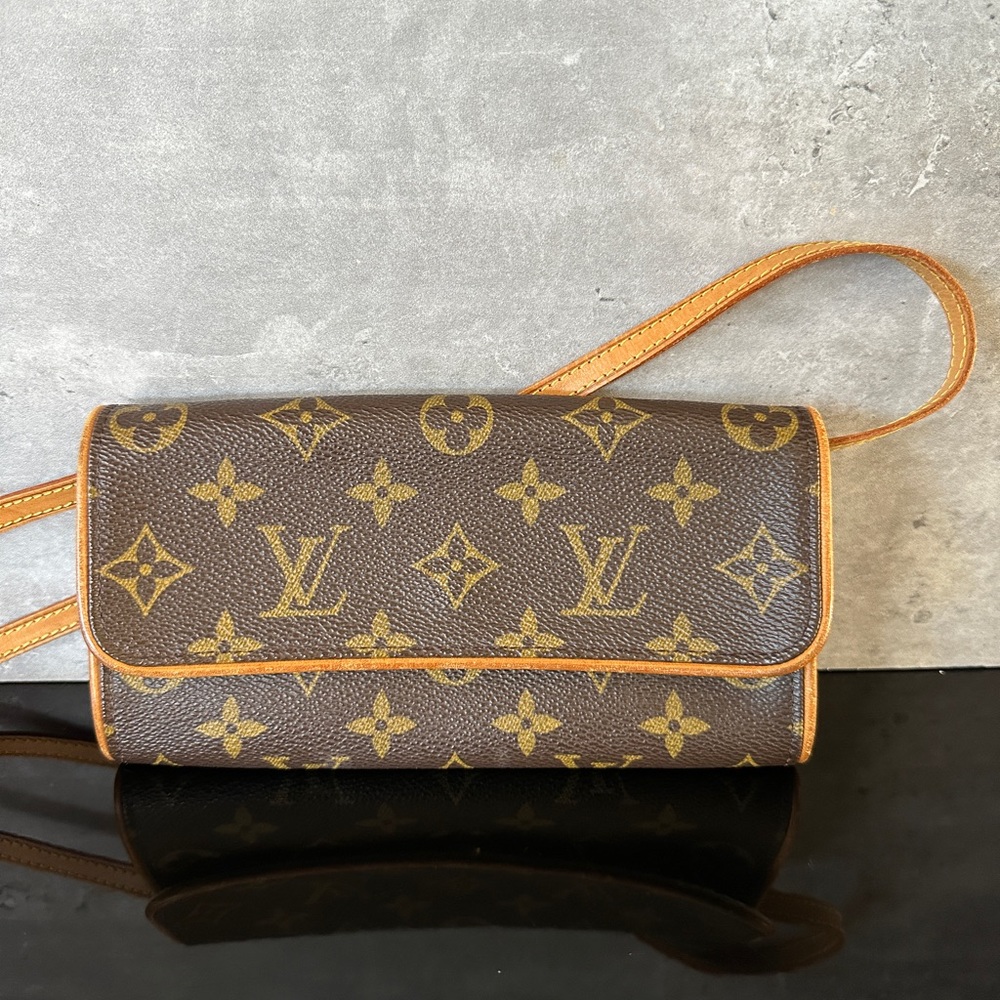 Authentic Louis Vuitton Pochette Twin PM